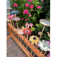 Bijenbadjes en bloemen