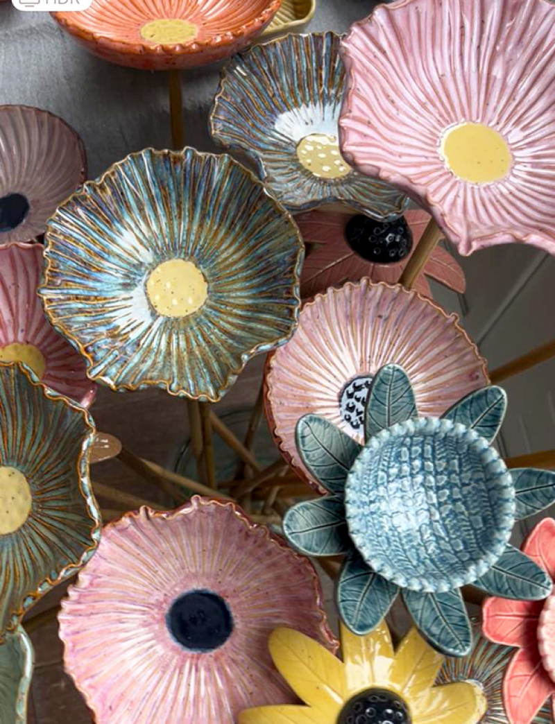 Bijenbadjes en bloemen